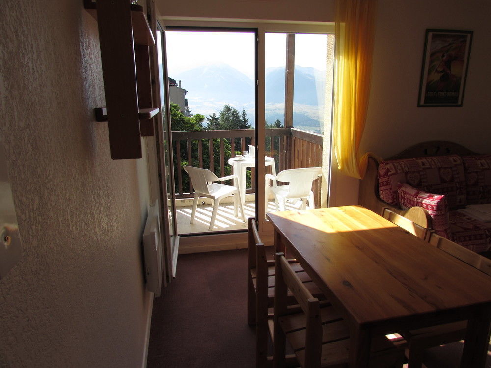 Aparthotel Les Balcons Du Soleil Font-Romeu-Odeillo-Via Exteriér fotografie